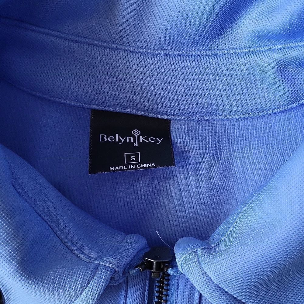 ⛳️ GOLF Belyn Key Pique Grommet Women's Golf Vest - Periwinkle. - Picture 5 of 10